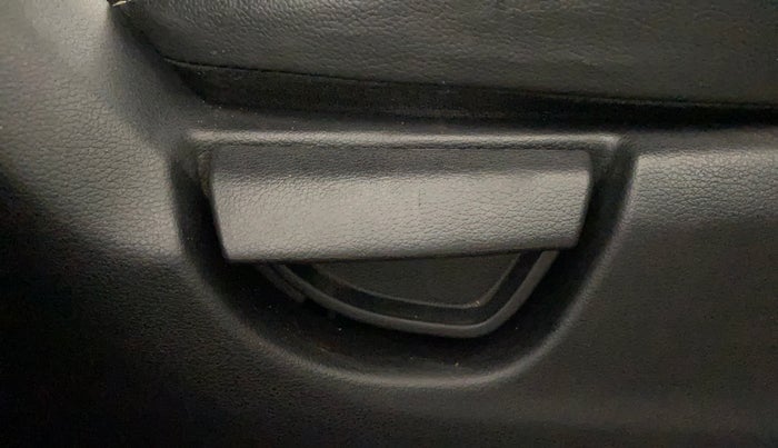 2019 Hyundai NEW SANTRO SPORTZ AMT, Petrol, Automatic, 62,812 km, Driver Side Adjustment Panel