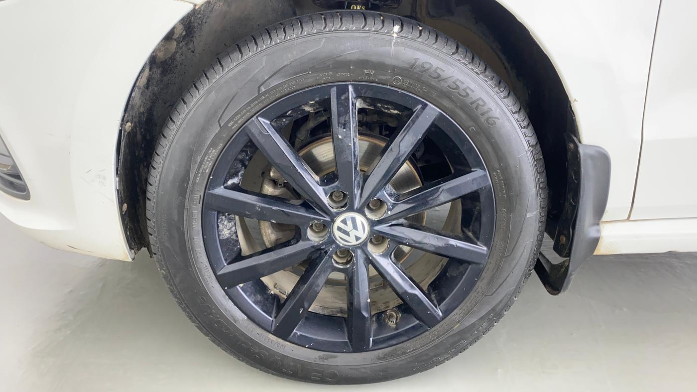 2018 Volkswagen Polo GT TSI 1.2 PETROL AT, Petrol, Automatic, 74,888 km, Left Front Wheel