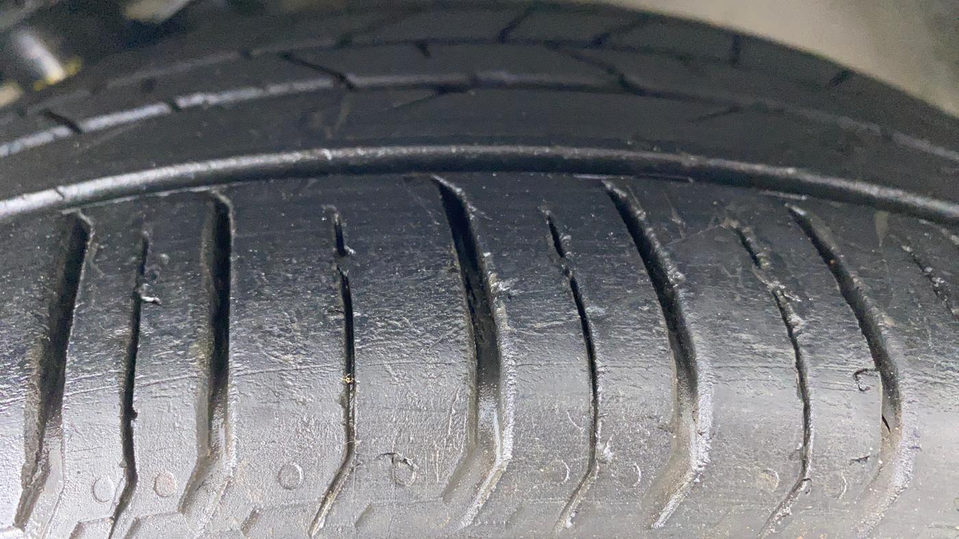 2018 Volkswagen Polo GT TSI 1.2 PETROL AT, Petrol, Automatic, 74,888 km, Right Front Tyre Tread