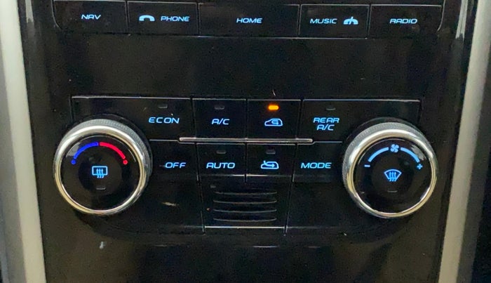 2018 Mahindra XUV500 W7 AT, Diesel, Automatic, 46,759 km, Automatic Climate Control