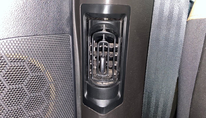 2018 Mahindra XUV500 W7 AT, Diesel, Automatic, 46,759 km, Rear AC Vents