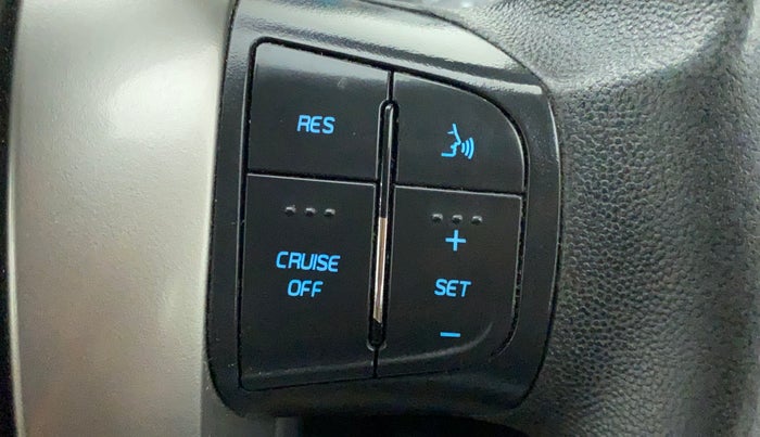 2018 Mahindra XUV500 W7 AT, Diesel, Automatic, 46,759 km, Adaptive Cruise Control