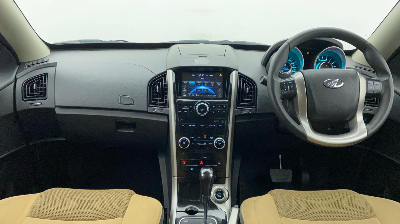 2018 Mahindra XUV500 W7 AT, Diesel, Automatic, 46,759 km, Dashboard