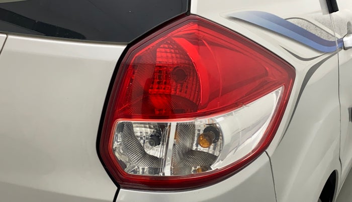 2014 Maruti Ertiga VXI CNG, CNG, Manual, 71,764 km, Right tail light - Minor damage