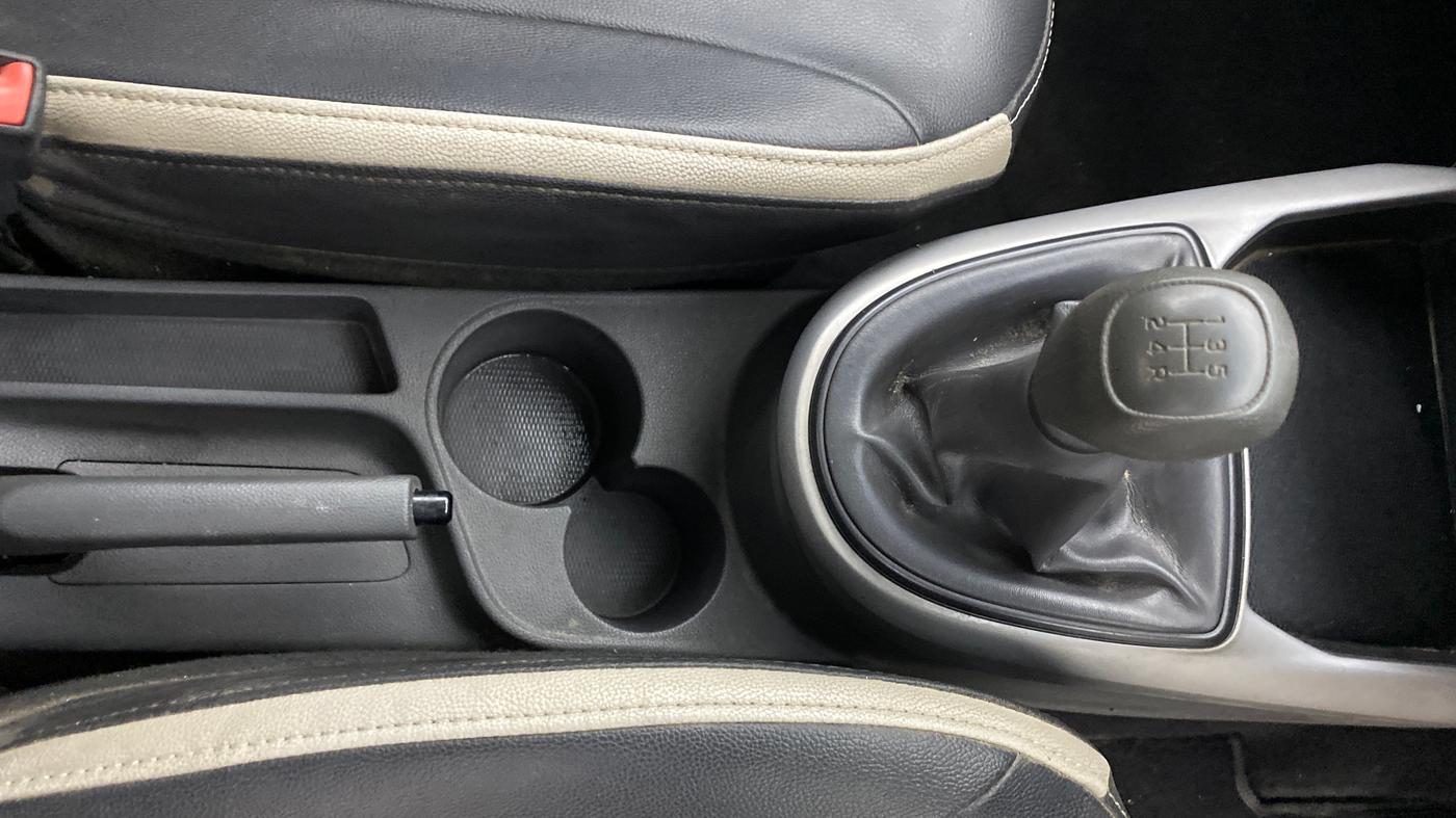 2019 Hyundai GRAND I10 NIOS MAGNA 1.2 KAPPA VTVT, Petrol, Manual, 20,631 km, Gear Lever