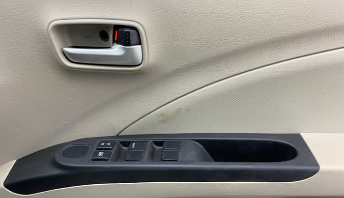 2018 Maruti Celerio VXI CNG, CNG, Manual, 32,025 km, Driver Side Door Panels Control