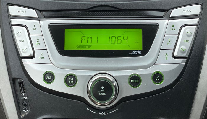 2013 Hyundai Eon ERA PLUS, Petrol, Manual, 68,963 km, Infotainment System