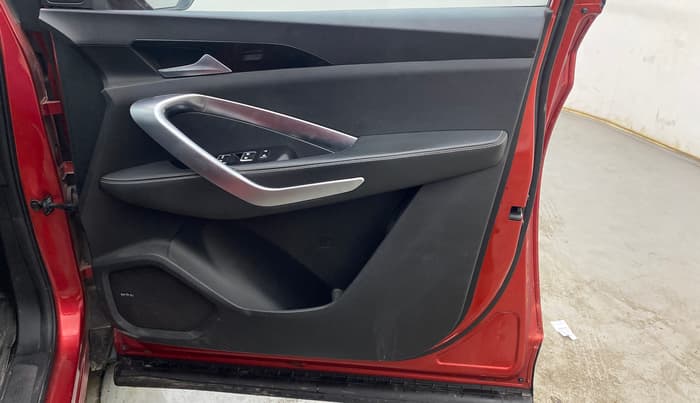 2019 MG HECTOR SHARP 1.5 DCT PETROL, Petrol, Automatic, 88,924 km, Driver Side Door Panels Control
