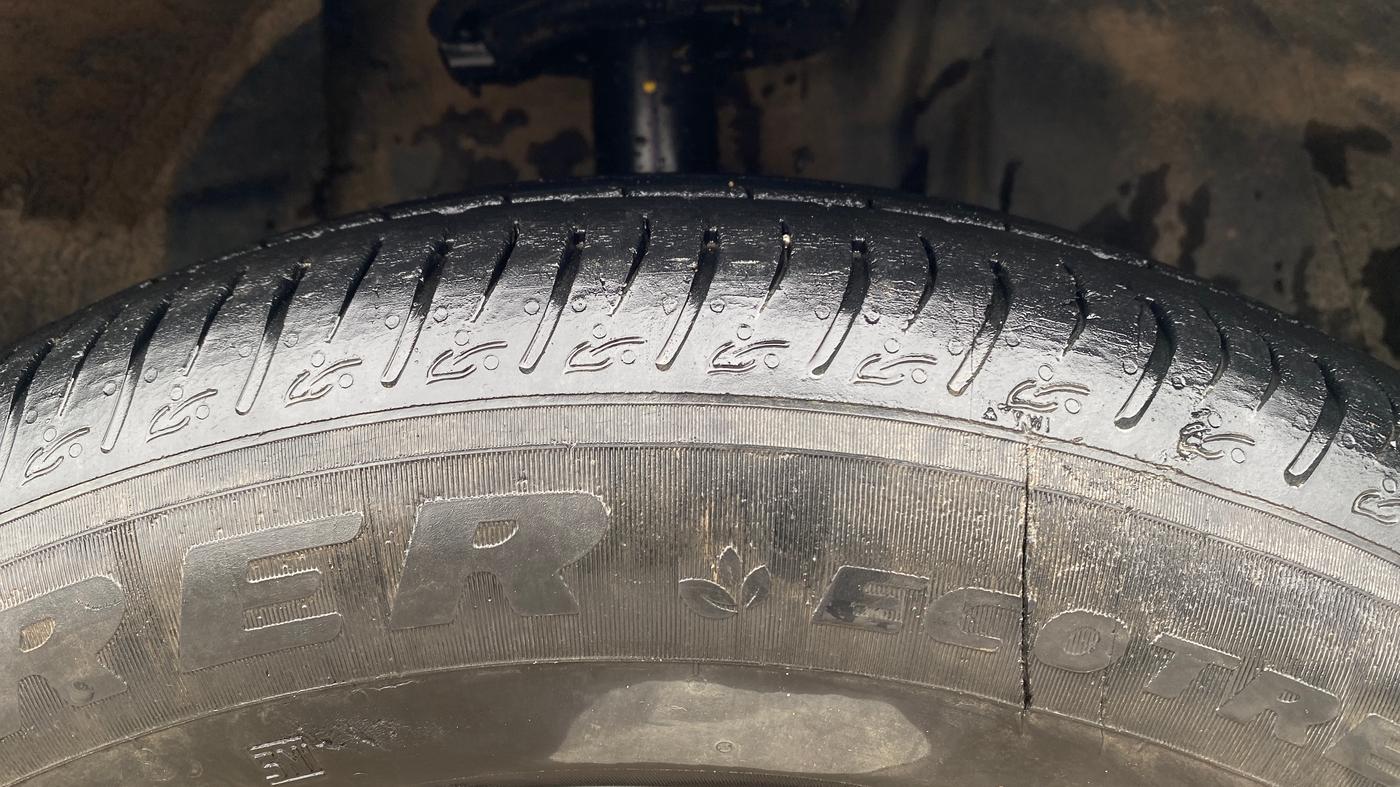 2019 Tata NEXON XZ PLUS PETROL, Petrol, Manual, 76,189 km, Right Front Tyre Tread