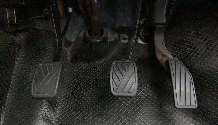 2019 Maruti IGNIS DELTA 1.2, Petrol, Manual, 30,287 km, Pedals