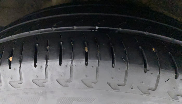2019 Maruti IGNIS DELTA 1.2, Petrol, Manual, 30,287 km, Right Rear Tyre Tread