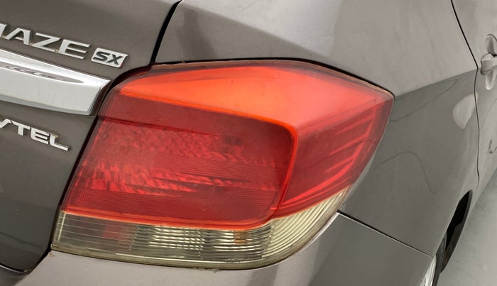 2015 Honda Amaze 1.2L I-VTEC SX, Petrol, Manual, 56,891 km, Right tail light - Faded