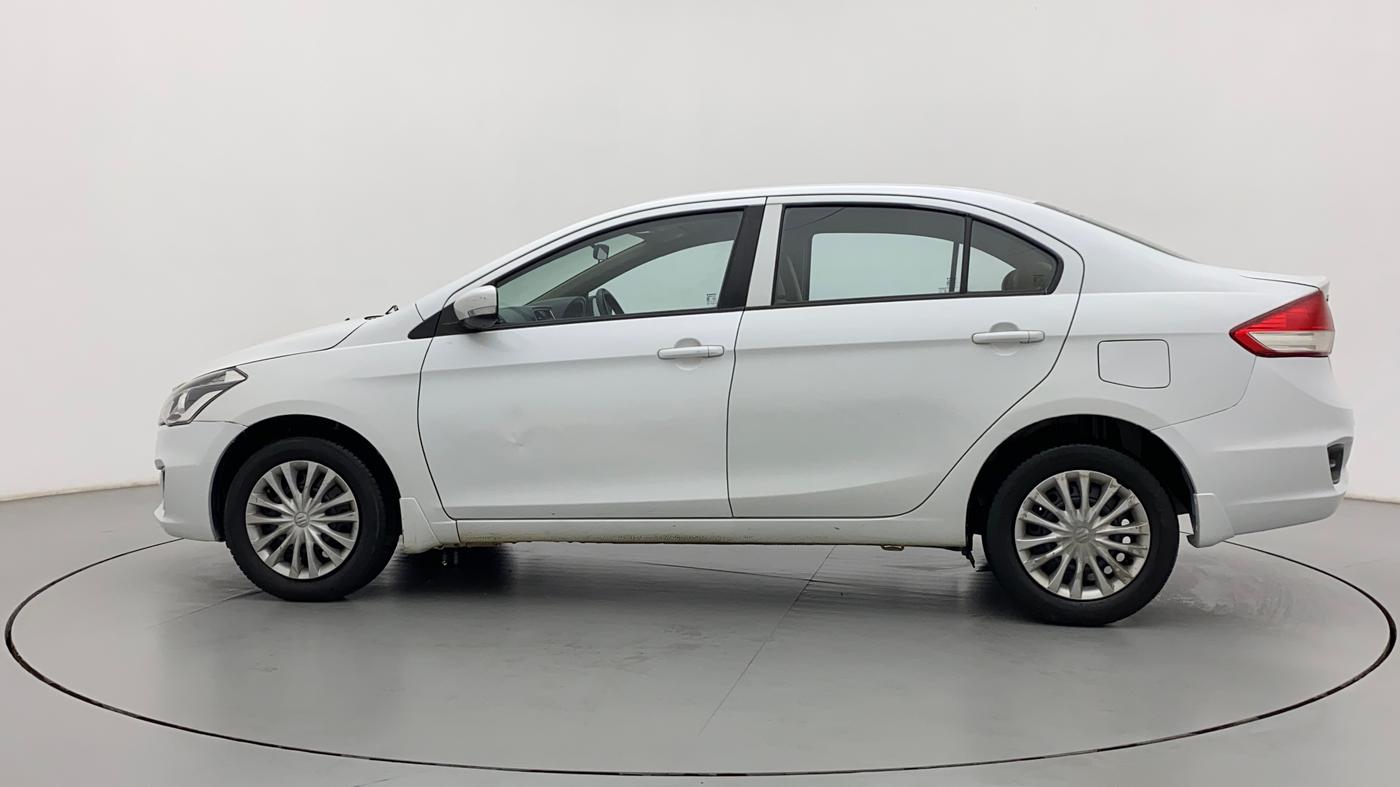 2017 Maruti Ciaz SIGMA DIESEL 1.3, Diesel, Manual, 1,21,159 km, Left Side