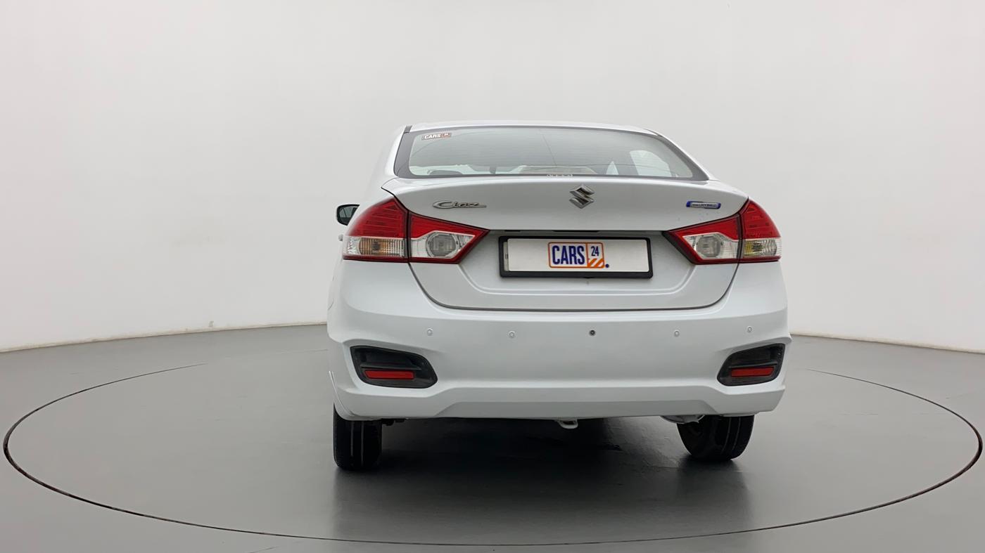 2017 Maruti Ciaz SIGMA DIESEL 1.3, Diesel, Manual, 1,21,159 km, Back/Rear