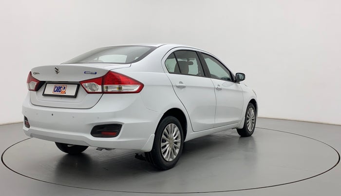 2017 Maruti Ciaz SIGMA DIESEL 1.3, Diesel, Manual, 1,21,159 km, Right Back Diagonal