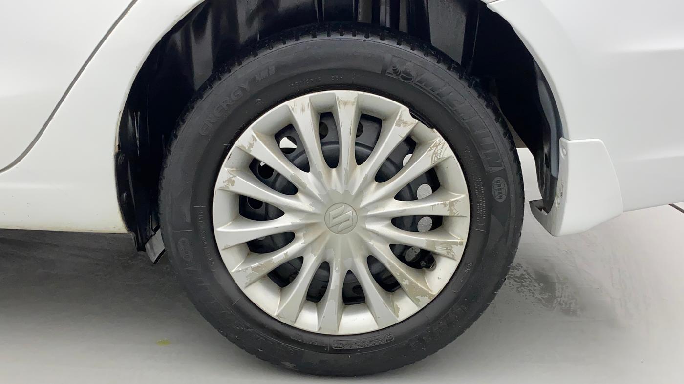 2017 Maruti Ciaz SIGMA DIESEL 1.3, Diesel, Manual, 1,21,159 km, Left Rear Wheel