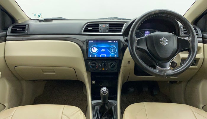 2017 Maruti Ciaz SIGMA DIESEL 1.3, Diesel, Manual, 1,21,159 km, Dashboard