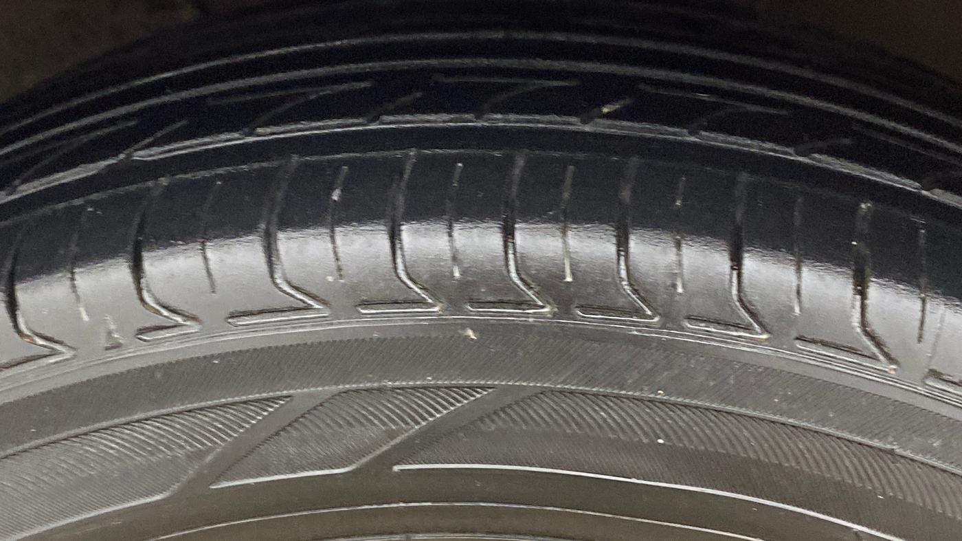 2018 Maruti Dzire ZXI PLUS AMT, Petrol, Automatic, 71,492 km, Left Front Tyre Tread