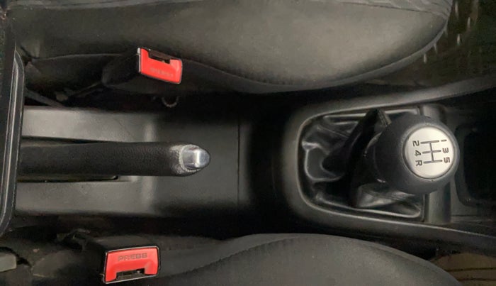 2016 Maruti Swift VDI, Diesel, Manual, 97,238 km, Gear Lever