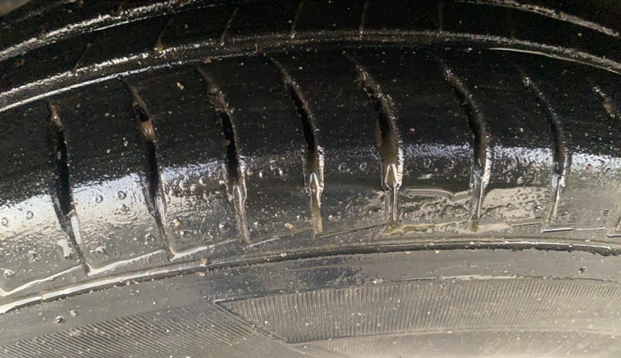 2020 Hyundai NEW SANTRO MAGNA AMT, Petrol, Automatic, 73,664 km, Left Front Tyre Tread