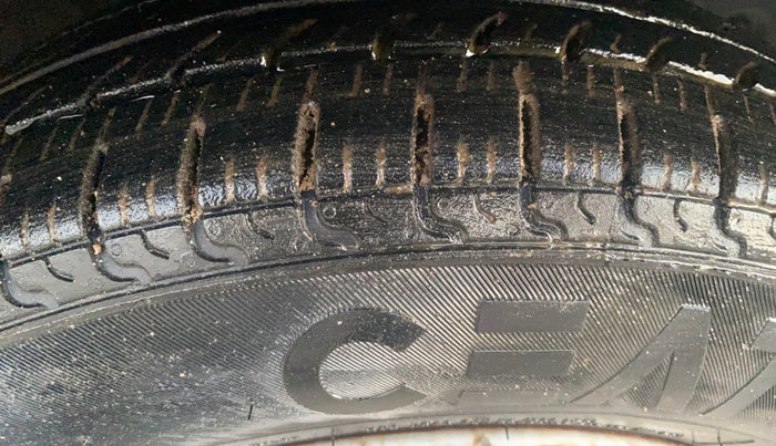 2020 Hyundai NEW SANTRO MAGNA AMT, Petrol, Automatic, 73,664 km, Right Front Tyre Tread