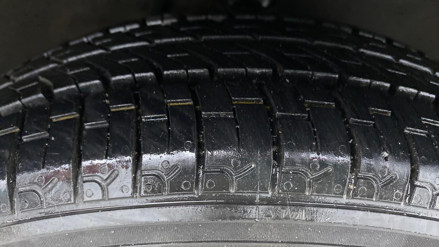 2018 Maruti Alto K10 VXI (O) AMT, Petrol, Automatic, 44,208 km, Right Front Tyre Tread