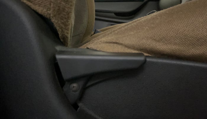 2018 Tata Tiago XT PETROL, Petrol, Manual, 80,851 km, Driver Side Adjustment Panel