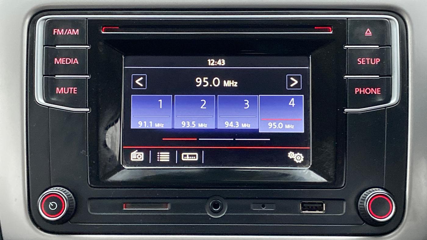 2017 Volkswagen Polo HIGHLINE1.2L PETROL, Petrol, Manual, 60,217 km, Infotainment System