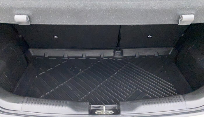 2021 Maruti IGNIS ZETA 1.2 AMT, Petrol, Automatic, 12,173 km, Boot Inside