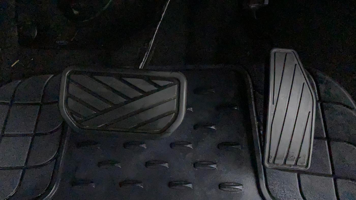 2021 Maruti IGNIS ZETA 1.2 AMT, Petrol, Automatic, 12,173 km, Pedals