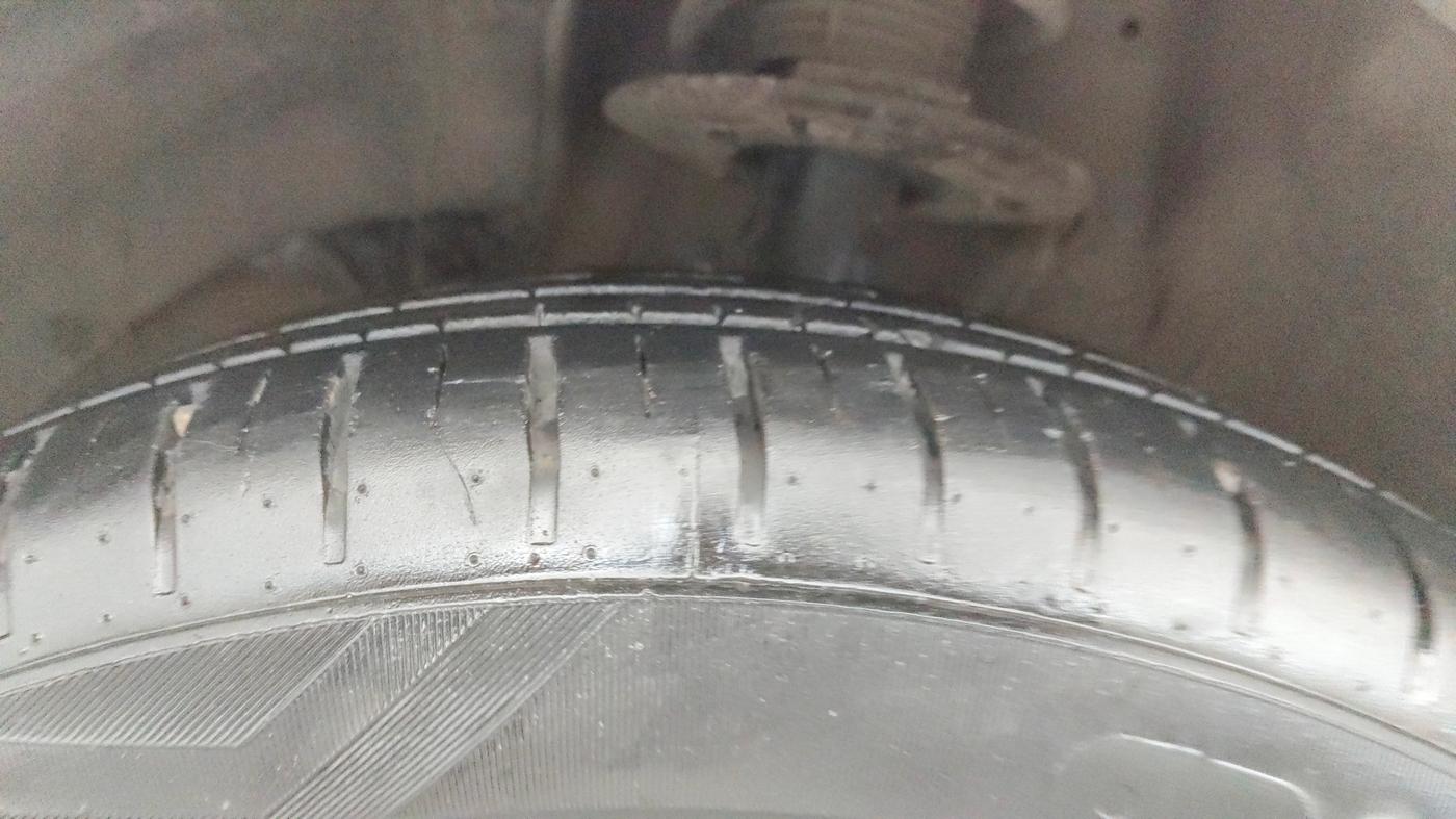 2024 Maruti Baleno ALPHA 1.2 AGS, Petrol, Automatic, 16,787 km, Left Front Tyre Tread