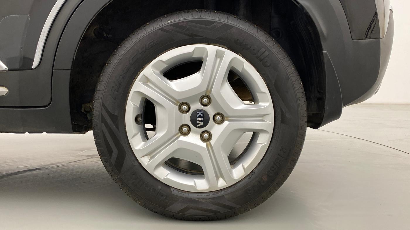2020 KIA SONET HTX 1.0 IMT, Petrol, Manual, 10,339 km, Left Rear Wheel