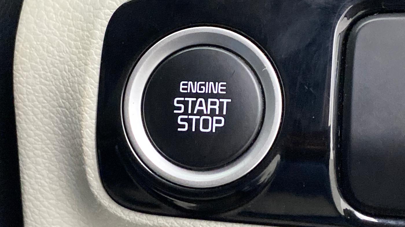 2020 KIA SONET HTX 1.0 IMT, Petrol, Manual, 10,339 km, Keyless Start/ Stop Button