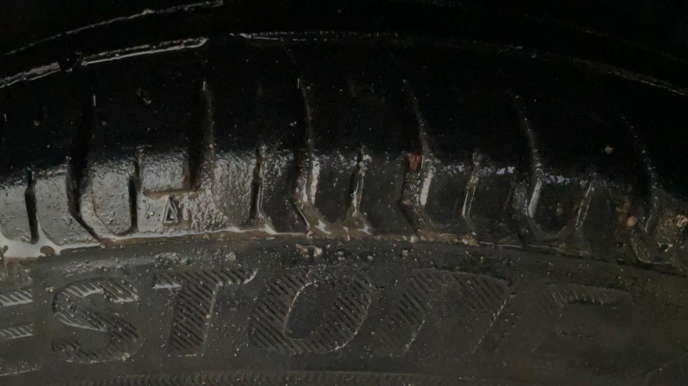 2012 Maruti Swift VXI, Petrol, Manual, 1,20,290 km, Left Rear Tyre Tread