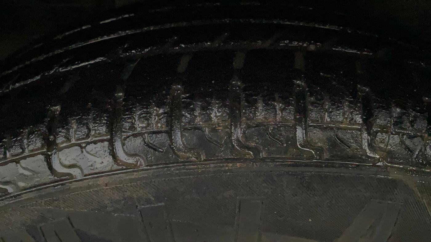 2012 Maruti Swift VXI, Petrol, Manual, 1,20,290 km, Right Rear Tyre Tread