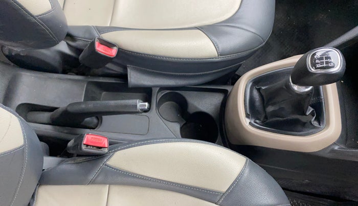 2015 Hyundai Grand i10 SPORTZ 1.2 KAPPA VTVT, Petrol, Manual, 69,663 km, Gear Lever