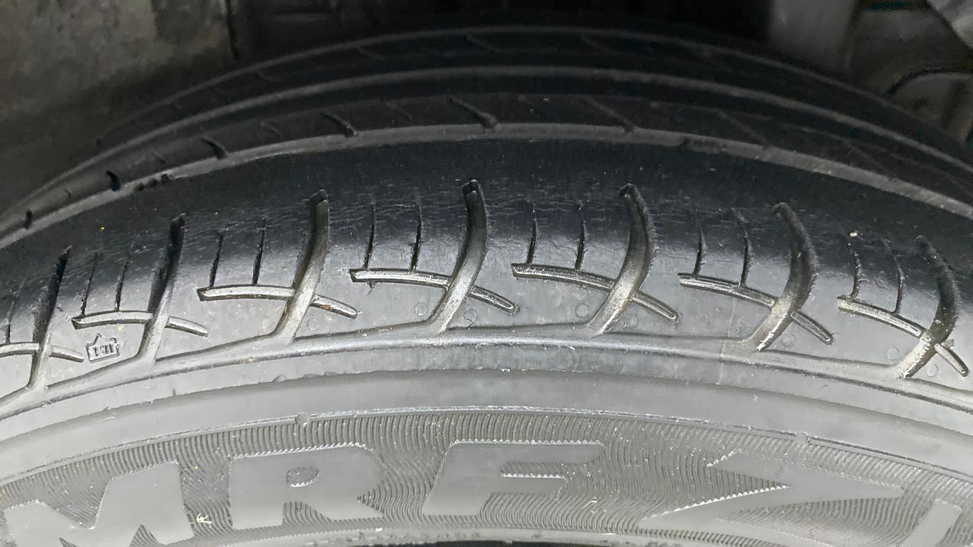 2019 Hyundai Elite i20 SPORTZ PLUS 1.2, Petrol, Manual, 30,683 km, Left Rear Tyre Tread