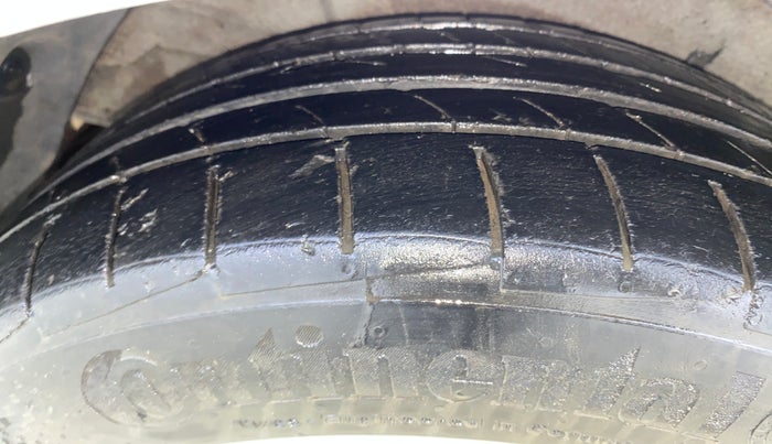 2014 Hyundai Verna FLUIDIC 1.4 CRDI CX, Diesel, Manual, 1,08,392 km, Right Rear Tyre Tread