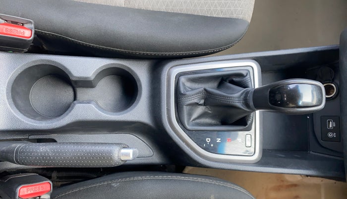 2016 Hyundai Creta SX PLUS AT 1.6 PETROL, Petrol, Automatic, 75,126 km, Gear Lever