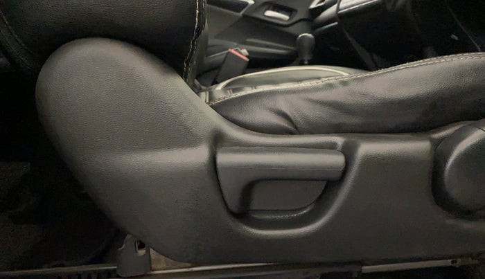 2018 Honda WR-V 1.2L I-VTEC VX MT, Petrol, Manual, 65,875 km, Driver Side Adjustment Panel