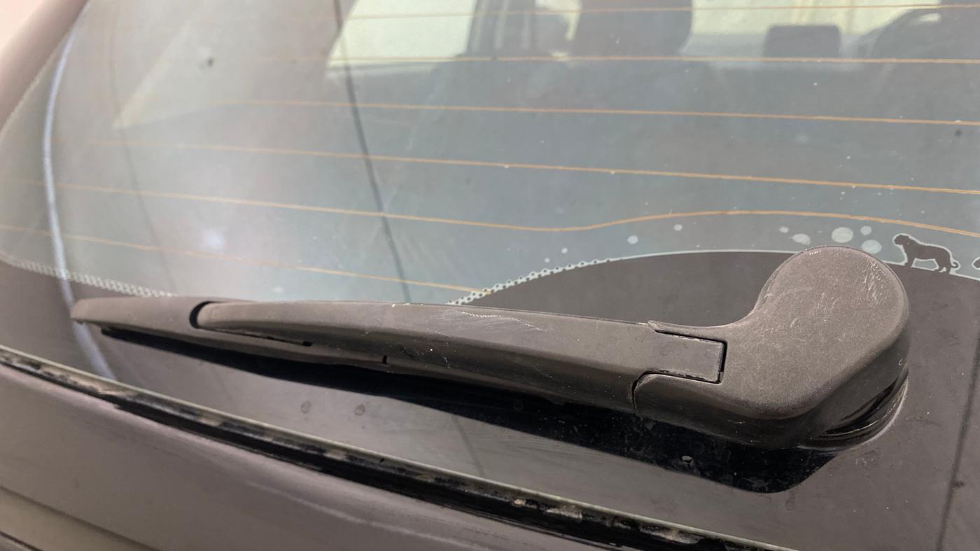 2022 Tata NEXON XZA PLUS (PREMIUM) KAZIRANGA DIESEL, Diesel, Automatic, 1,36,650 km, Rear Wiper