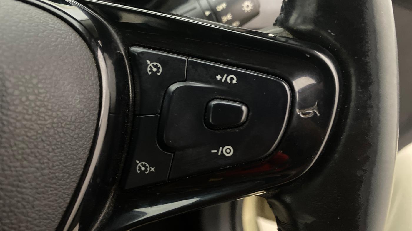 2022 Tata NEXON XZA PLUS (PREMIUM) KAZIRANGA DIESEL, Diesel, Automatic, 1,36,650 km, Adaptive Cruise Control