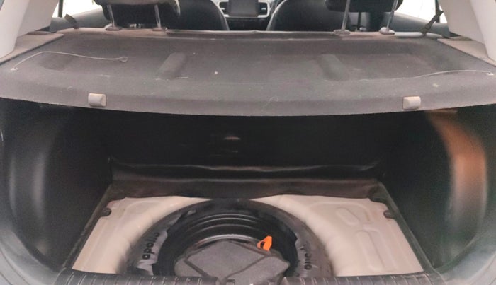 2020 Hyundai VENUE SX 1.0 TURBO IMT, Petrol, Manual, 50,034 km, Boot Inside