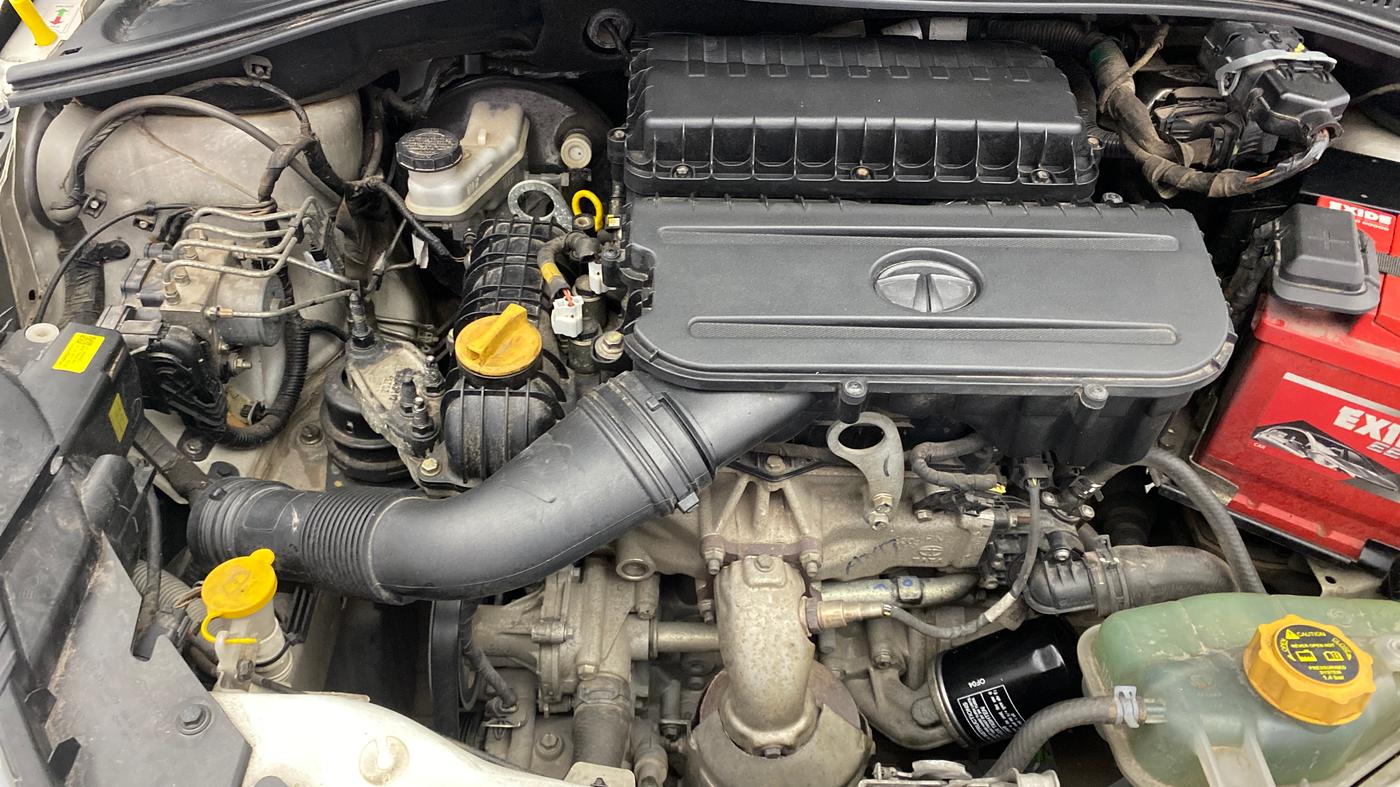 2021 Tata Tiago XZA PLUS PETROL, Petrol, Automatic, 1,02,224 km, Engine View - Right