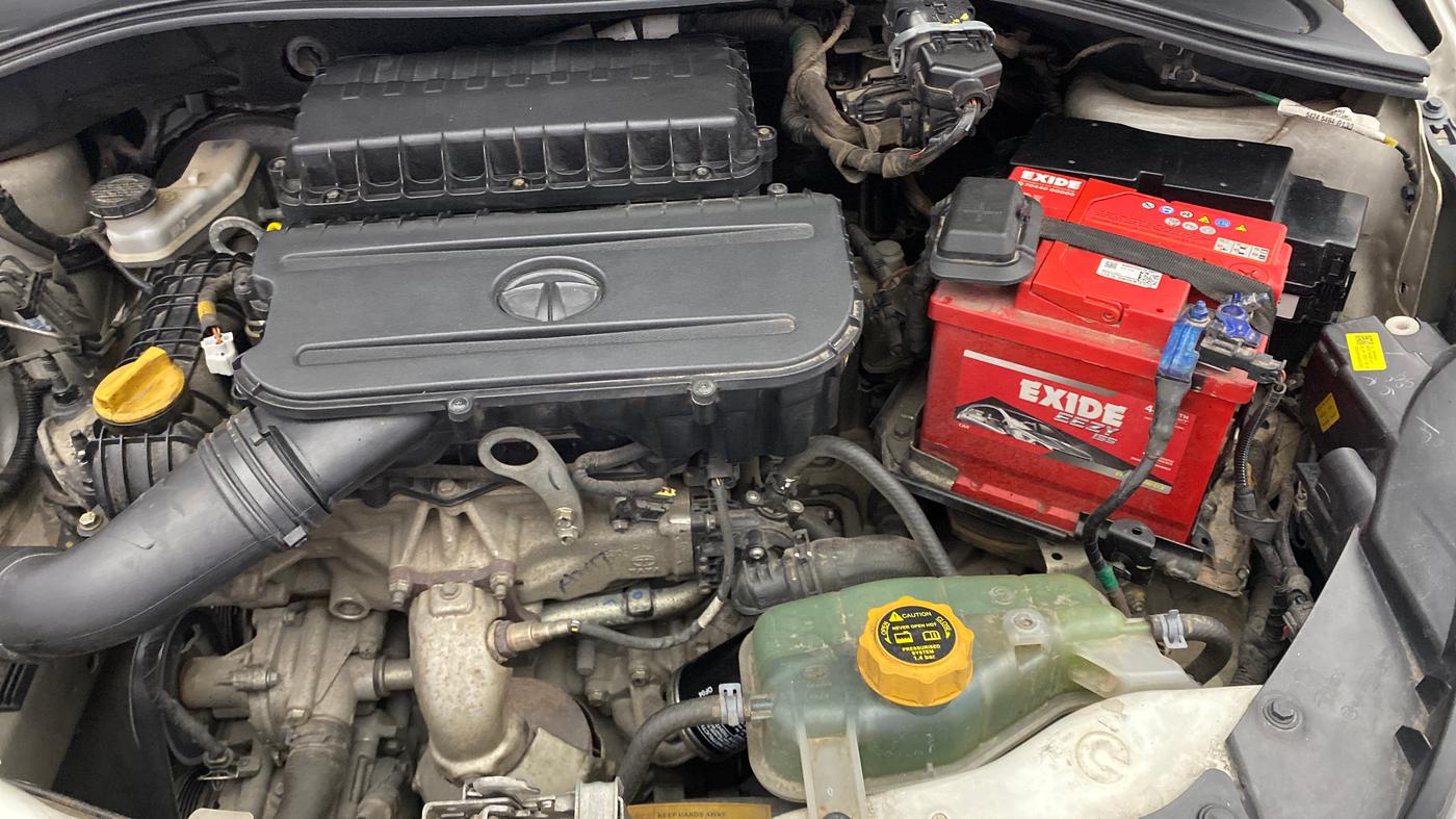 2021 Tata Tiago XZA PLUS PETROL, Petrol, Automatic, 1,02,224 km, Engine View - Left