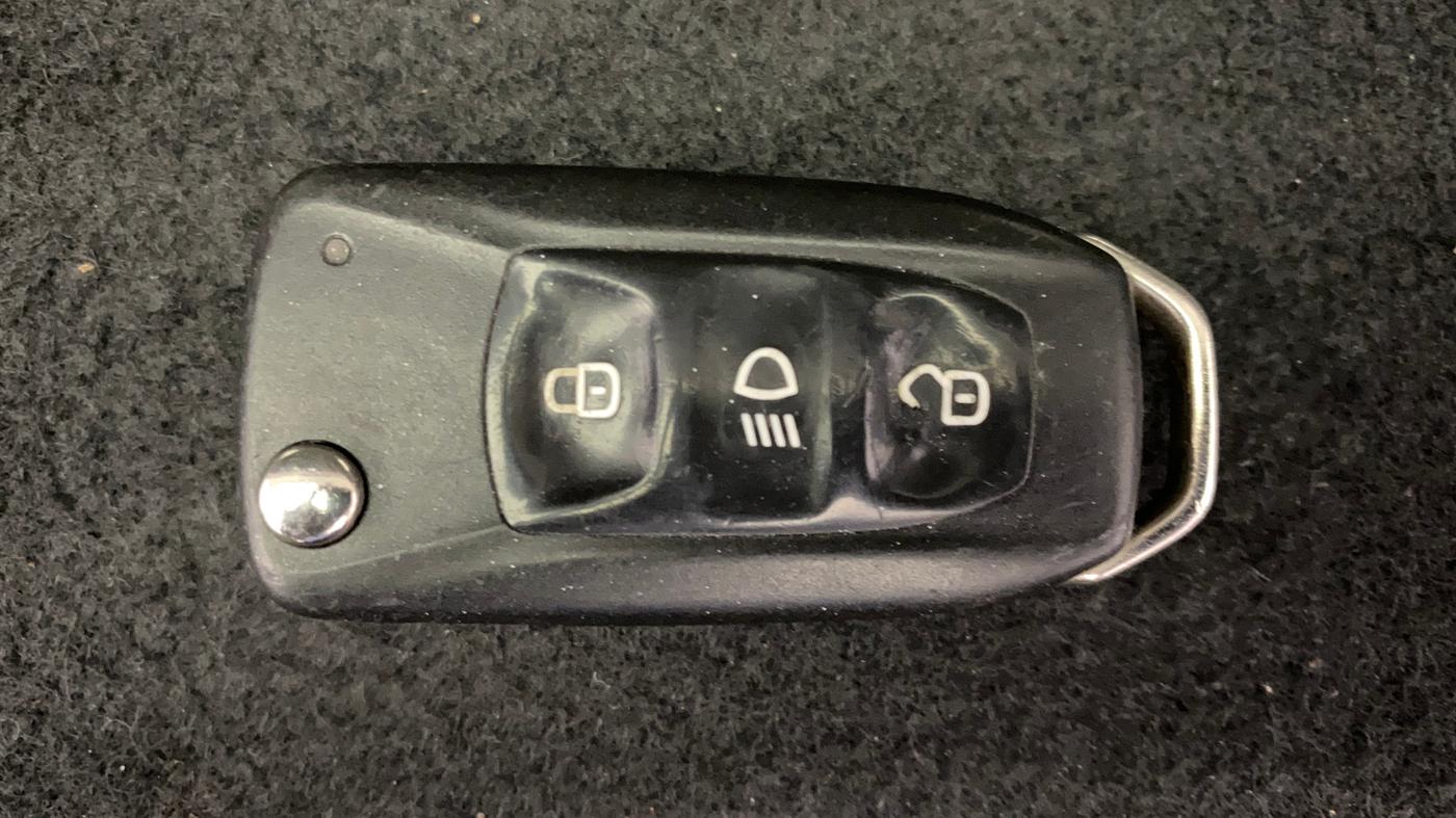 2021 Tata Tiago XZA PLUS PETROL, Petrol, Automatic, 1,02,224 km, Key Close Up