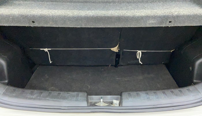 2016 Maruti Swift LXI OPT, Petrol, Manual, 59,743 km, Boot Inside