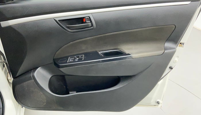 2016 Maruti Swift LXI OPT, Petrol, Manual, 59,743 km, Driver Side Door Panels Control