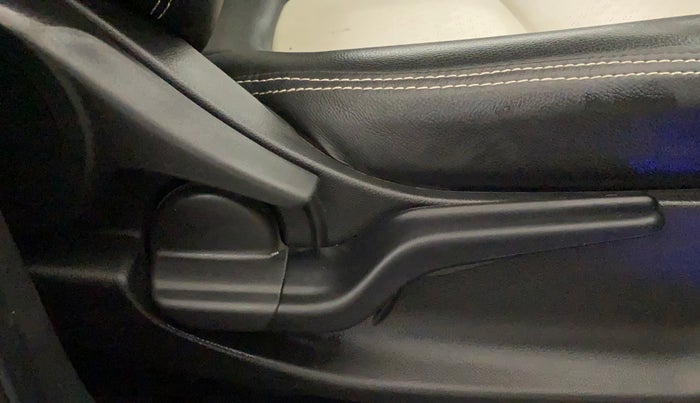 2022 Honda Amaze 1.2L I-VTEC S, Petrol, Manual, 49,291 km, Driver Side Adjustment Panel