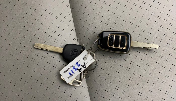 2022 Honda Amaze 1.2L I-VTEC S, Petrol, Manual, 49,291 km, Key Close Up